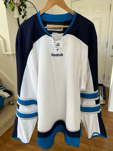 Winnipeg Jets Blank Uncrested Reebok Edge 25P00 Gamewear Jersey XXL