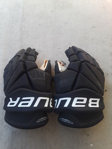 New Bauer Vapor X60 Gloves 14" Pro Stock
