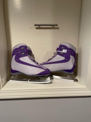 New Women's Size 7 DBX Acceleration Figure Skates