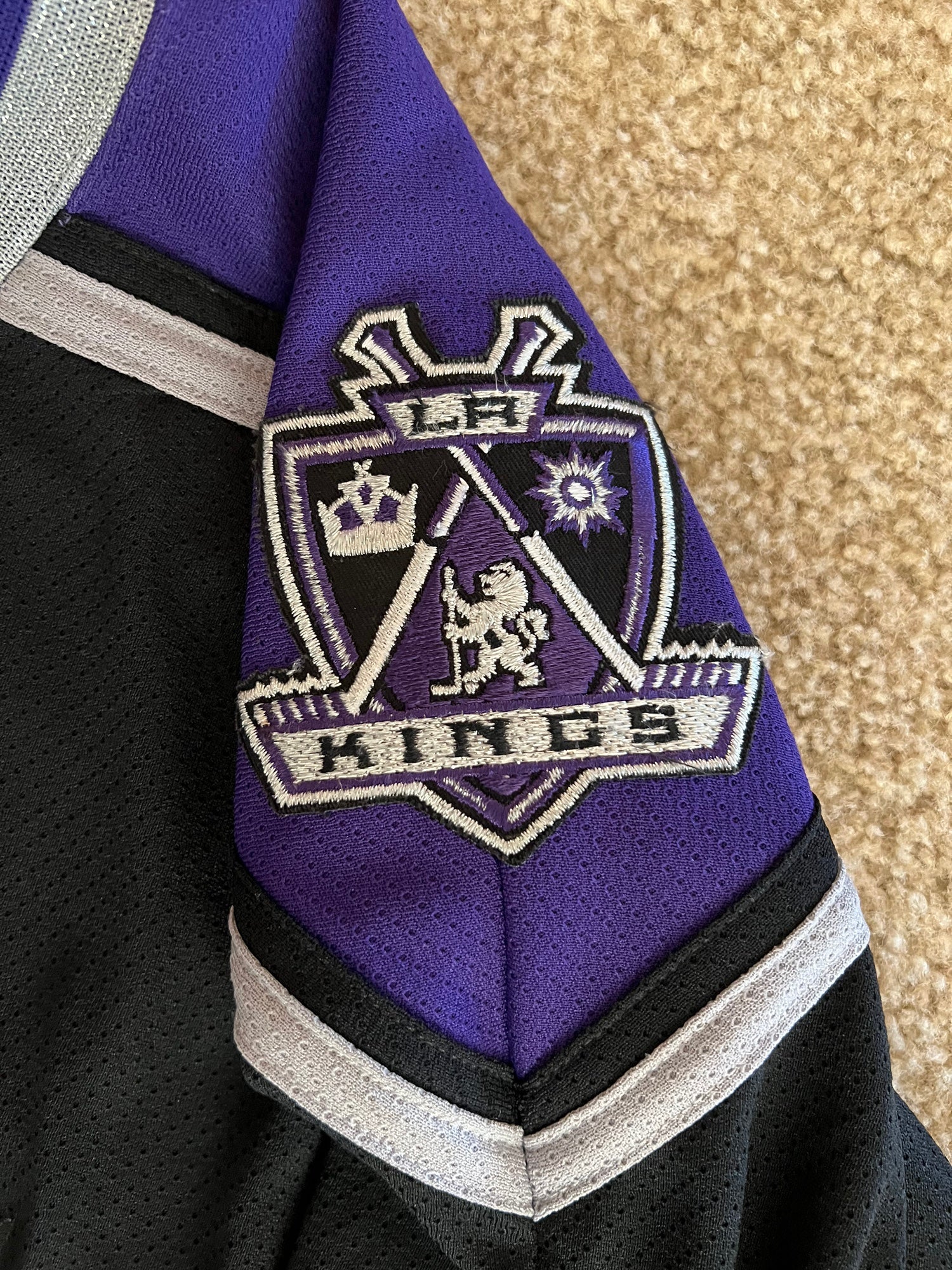 LA Kings Purple Silver and Black Crown Jersey CCM Size Large