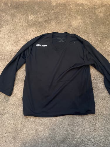 Black Used Large Bauer Jersey