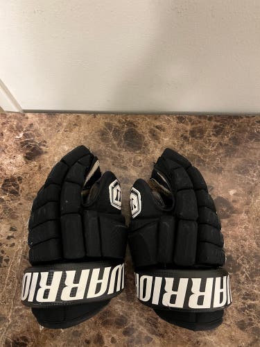 MIC Black Gloves Used Warrior Franchise 13" Pro Stock