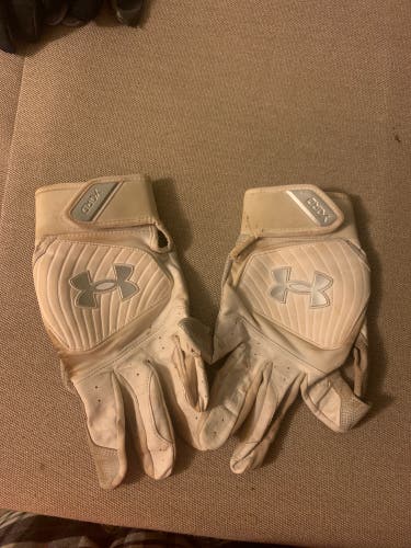 Used XL Under Armour Yard Batting Gloves