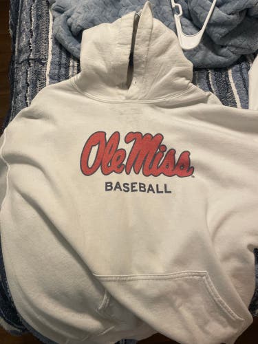 White Ole miss Used Large  Sweatshirt