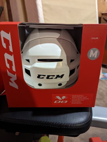 New Medium CCM Vector V08 Helmet Pro Stock