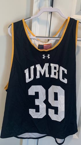 Large UMBC White/Black Under Armour Lacrosse Pinnie