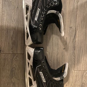 Used Bauer Regular Width  Size 10 Supreme S170 Hockey Goalie Skates
