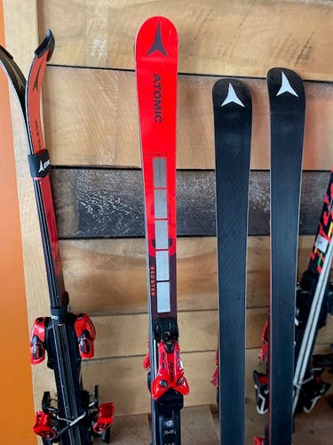 Used 2021 Atomic With Bindings Redster GS Skis (173 cm)