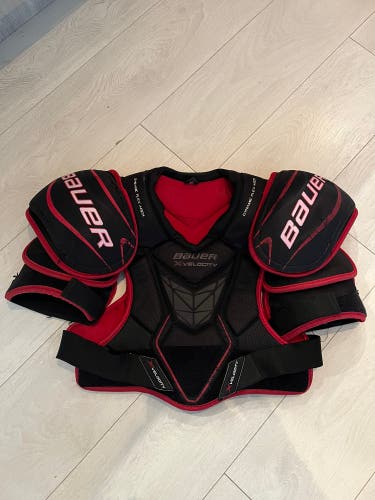 Used Medium Bauer Vapor Shoulder Pads