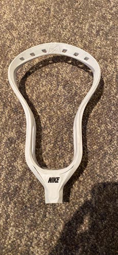 Used Nike Unstrung Lakota Head