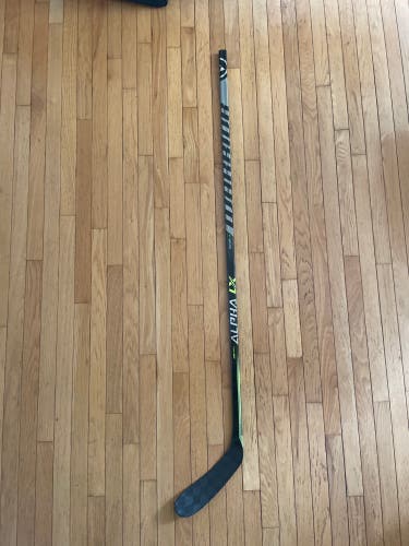 Senior Right Handed W28  Alpha DX Pro Hockey Stick