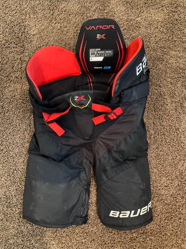 Senior Medium Bauer VAPOR 2X Hockey Pants