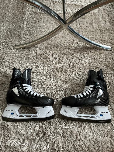 BRAND NEW TRUE PRO SVH SKATES SIZE 8