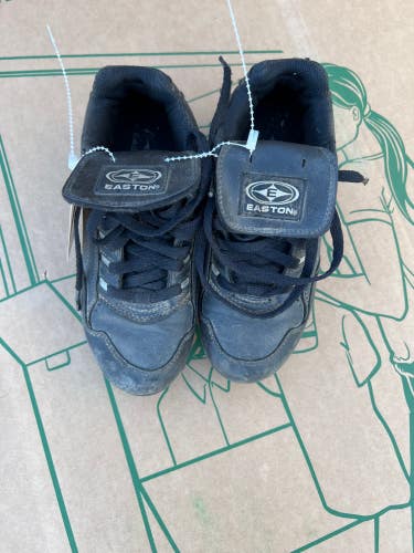 Black Youth Used Molded Easton Cleats (Size: 2)