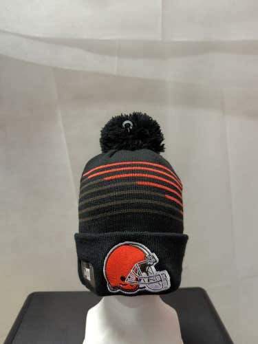 NWT Cleveland Browns New Era Zig Zag Winter Hat NFL