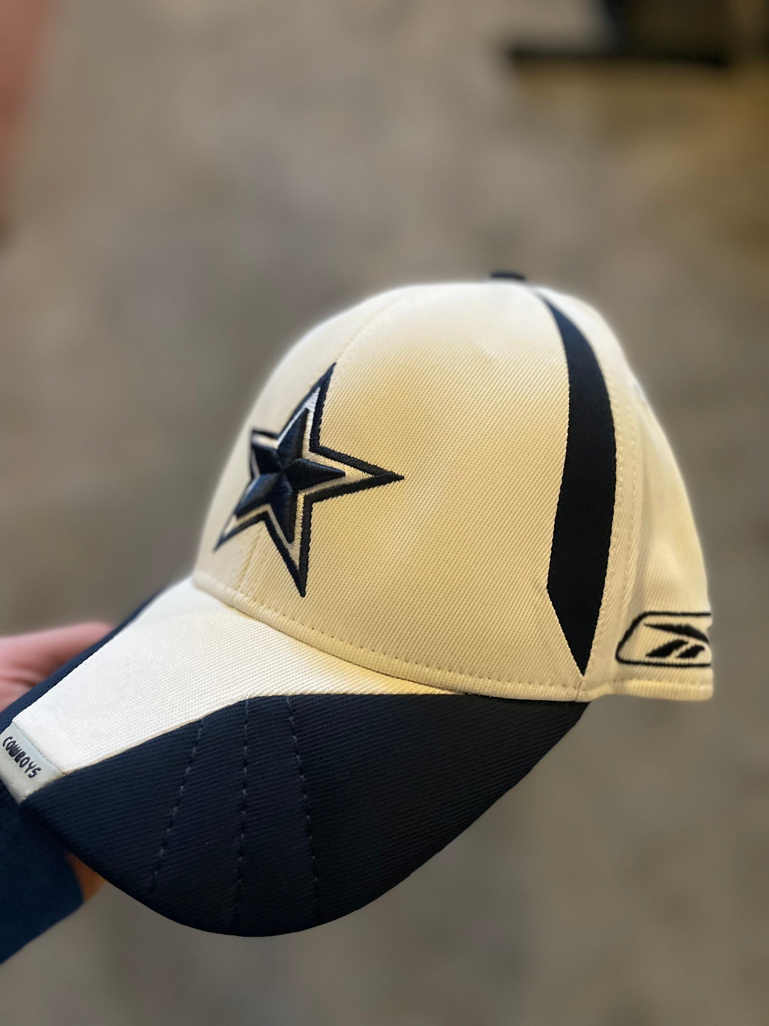 Dallas Cowboys Reebok NFL Script Snapback Mesh Hat Cap | SidelineSwap