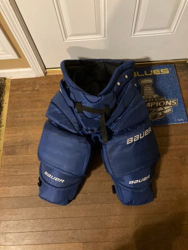 Bauer Sr Pro goalie pants size Medium Blue