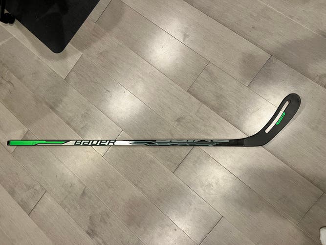 Intermediate Left Hand P28 Sling Hockey Stick