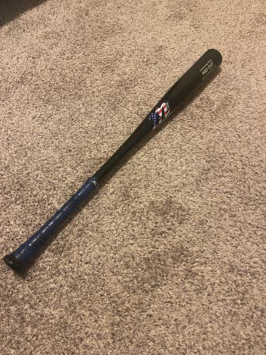 Used Wood (-3) 30 oz 33" Pro Cut Bat