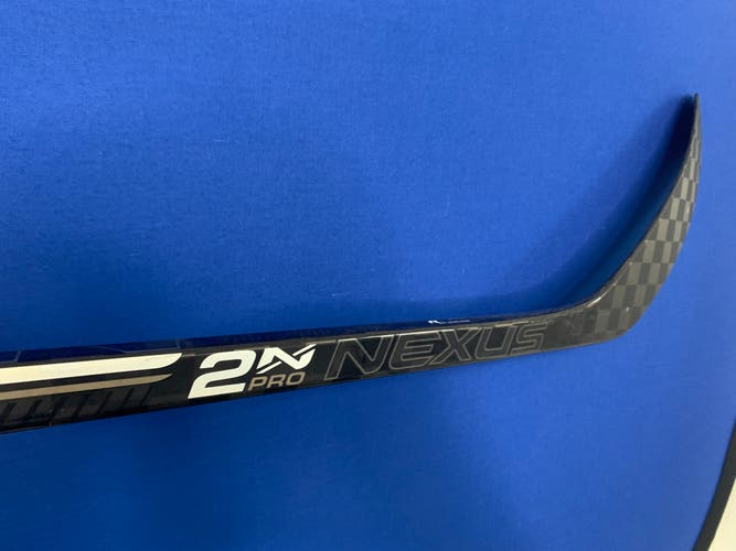Used Senior Bauer Right Handed Nexus 2N Pro Hockey Stick P92M Pro Stock