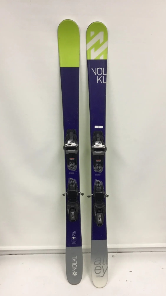 148 Volkl Alley Skis