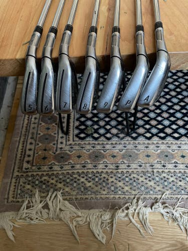 Men's Right Handed Steel Shaft SIM2 MAX Iron Set