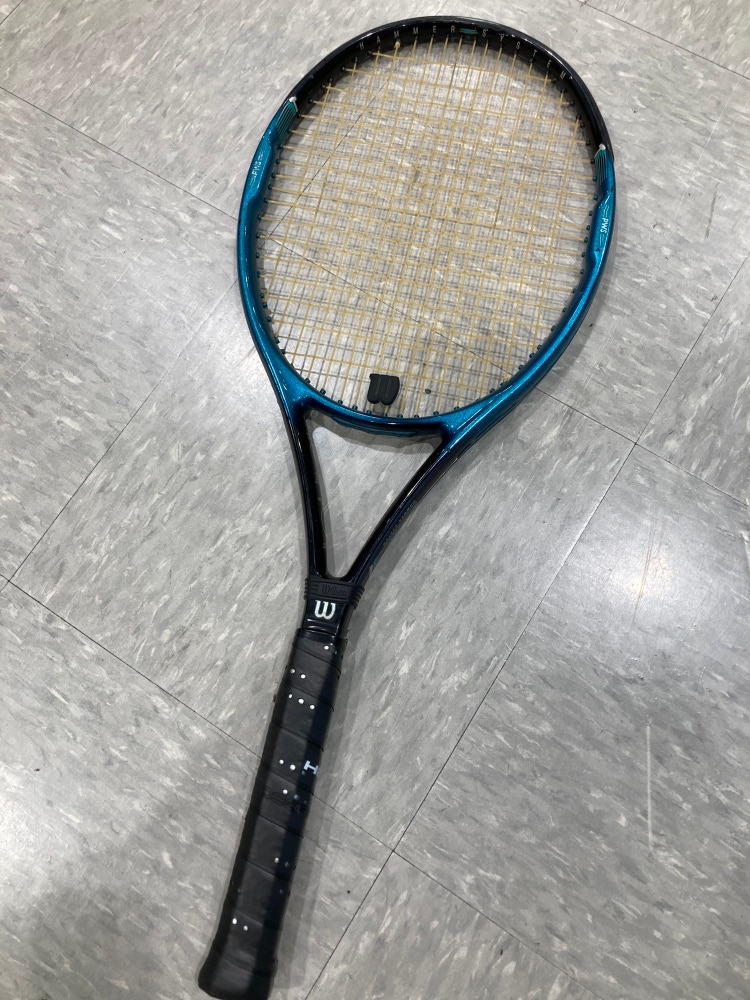 Used Wilson Hammer 5.0 Tennis Racquet with Bag
