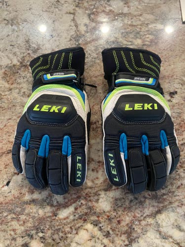 Leki size 5 kids race gloves.  Great condition