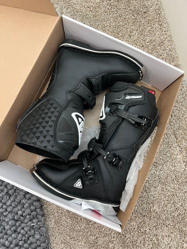 Answer AR1 Youth Motocross Boots Size Y1