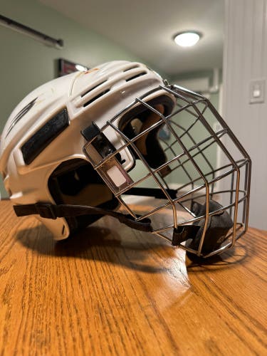 Used Large Bauer HH 5000 Helmet w/ Jofa 480 Cage