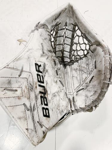 Regular Senior Bauer Supreme One.9 Goalie Glove