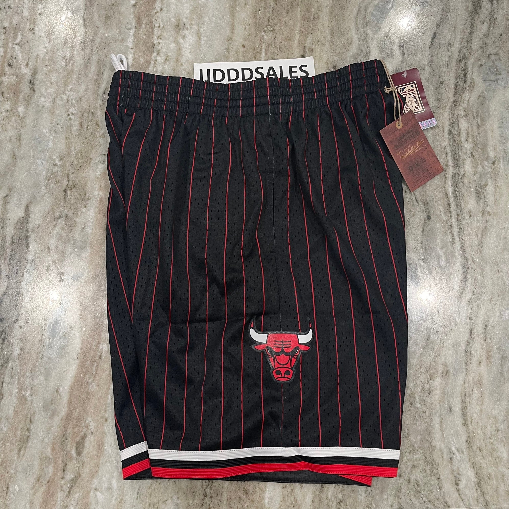 NBA Chicago Bulls Mitchell & Ness '97 Retro Solid Swingman Shorts