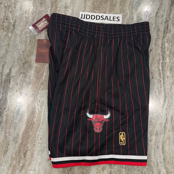 Mitchell & Ness Chicago Bulls Authentic Basketball Short in Black for Men