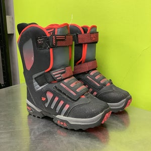 Used Root Youth 06.0 Boys' Snowboard Boots