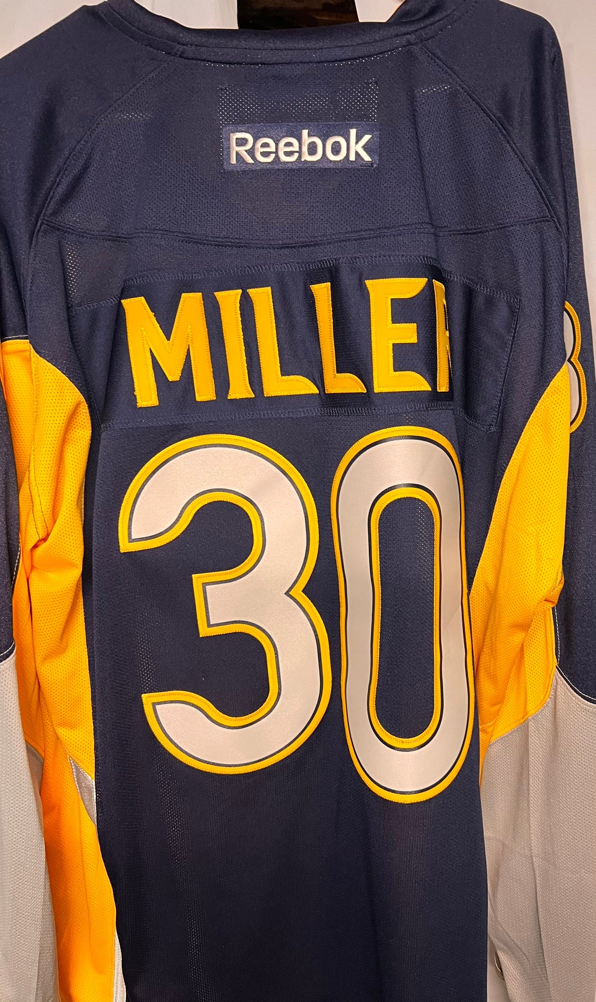 Vintage Ryan Miller Buffalo Sabres Jersey, Size Youth S/M