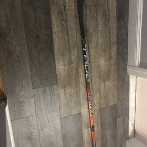 Intermediate Right Handed P28  Hzrdus Pro Hockey Stick