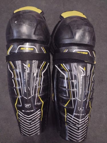 Junior Used CCM Tacks 3092 Shin pads