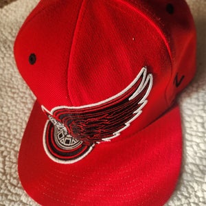Detroit Redwings ZEPHYR THE HAT SnapBack. NICE