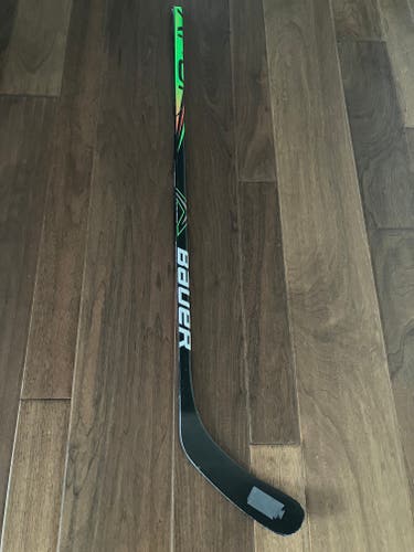 Junior Used Left Hand Bauer Prodigy Hockey Stick P92