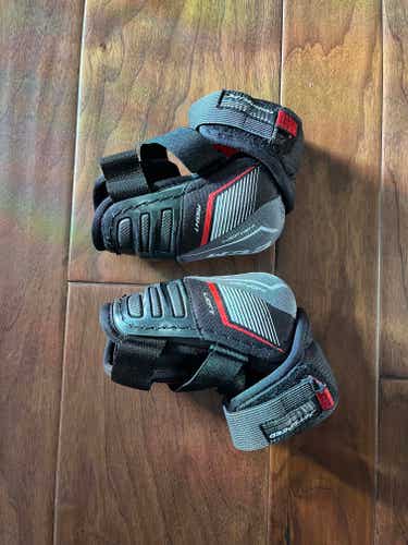 Used Medium CCM JetSpeed FT370 Elbow Pads