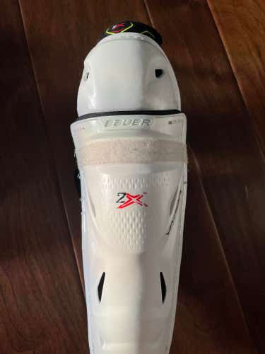 Used Bauer Vapor 2x Shin Pads