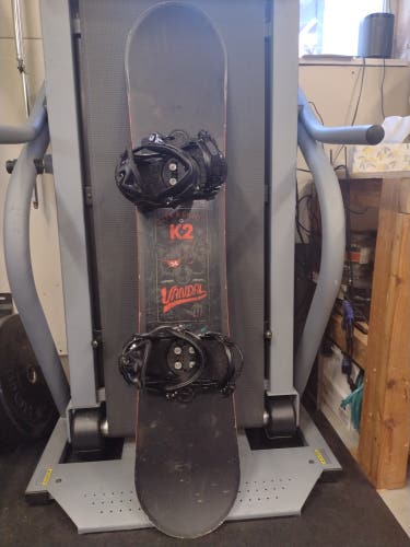Used Unisex K2 Vandal Snowboard All Mountain With Bindings True Twin