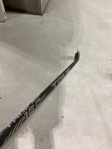 Used Broken Right Handed A6.0 SBP Hockey Stick