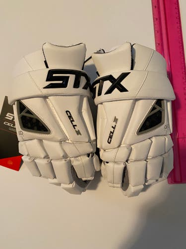 New Player's STX Cell IV Lacrosse Gloves