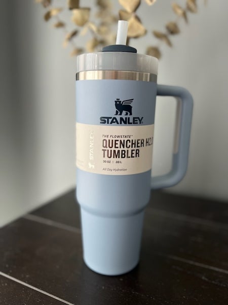 Stanley 30 oz. Quencher H2.0 FlowState Tumbler WITH HANDLE Chambray Blue W  STRAW