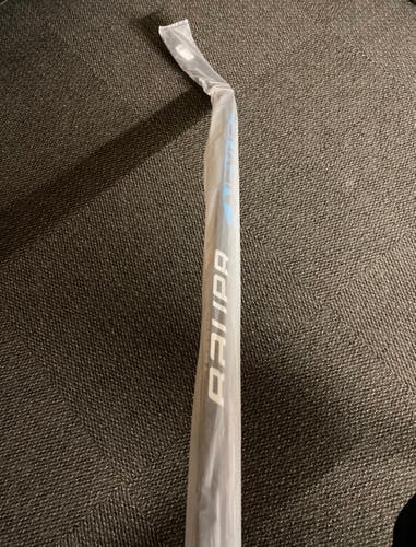 Senior Left Hand P28 Nexus Sync Hockey Stick