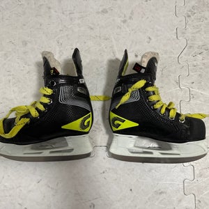 Used Graf Narrow Width Size 8 Supra 3535 Hockey Skates