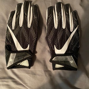 Black Adult Small Nike Superbad Gloves