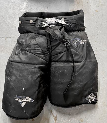 Vaughn V-Lite Pro Goalie Pants Med