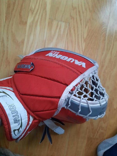 White/Red Senior Epic 8800 Pro Stock